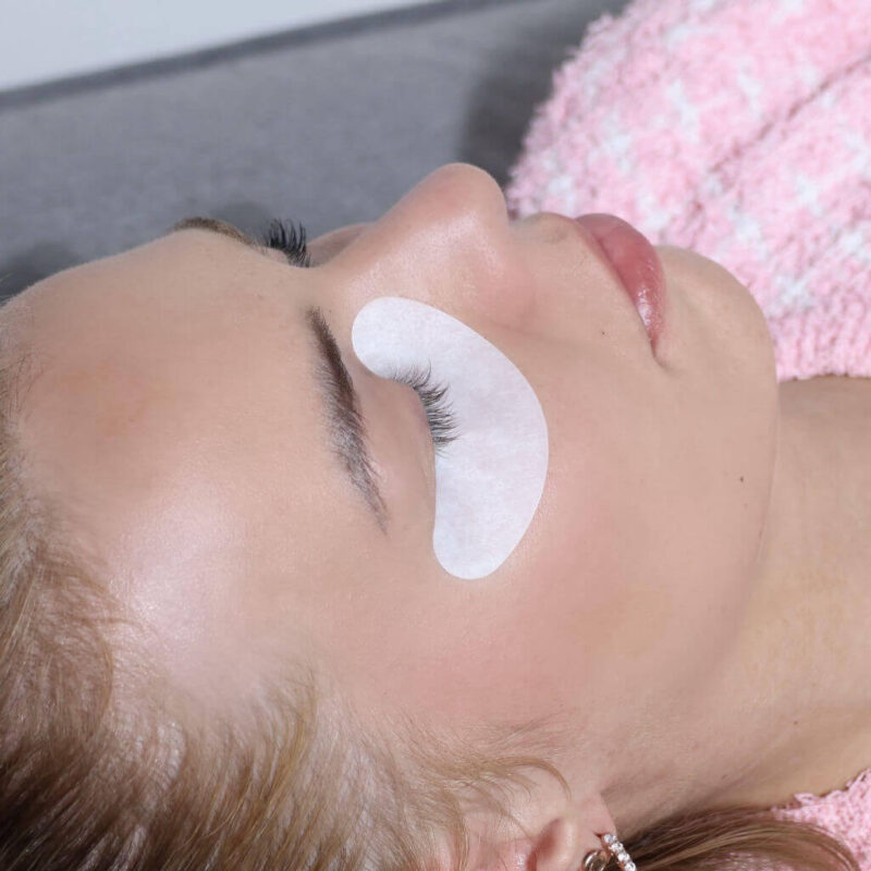 Hydrogel eye pads, lint free