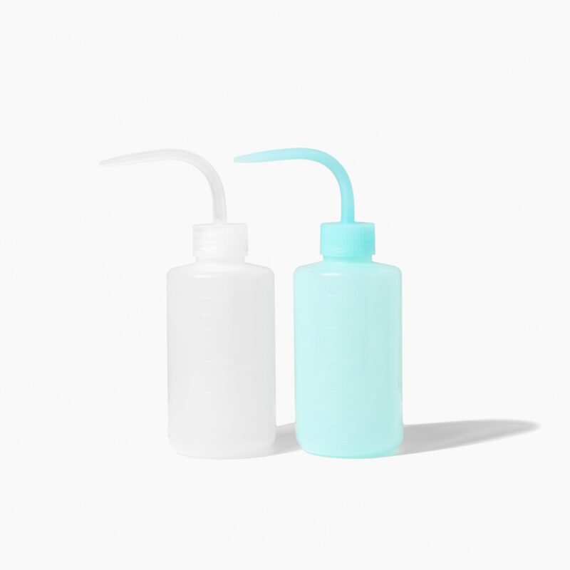 Lash cleansing bottle